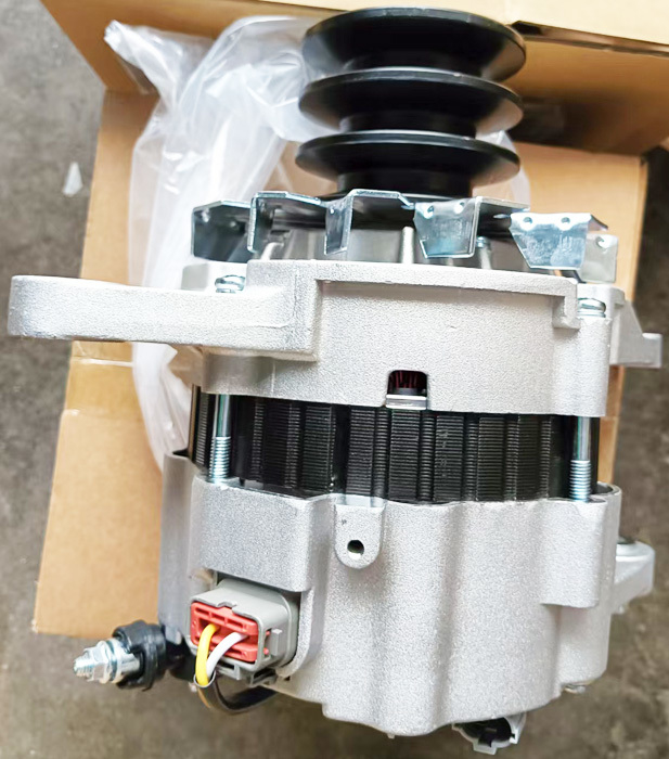 4466241 Alternator 4489830  6HK1 Engine  for  Zx450 Diesel Engine 24V